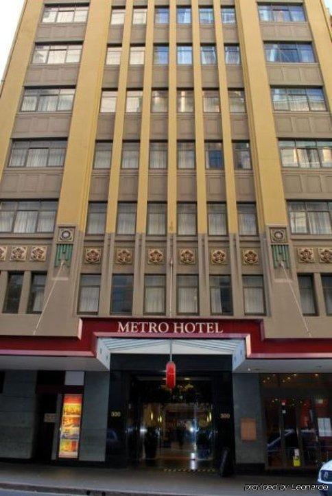 Metro On Pitt