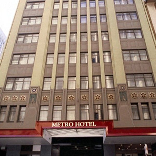 Hotel Metro On Pitt 4*
